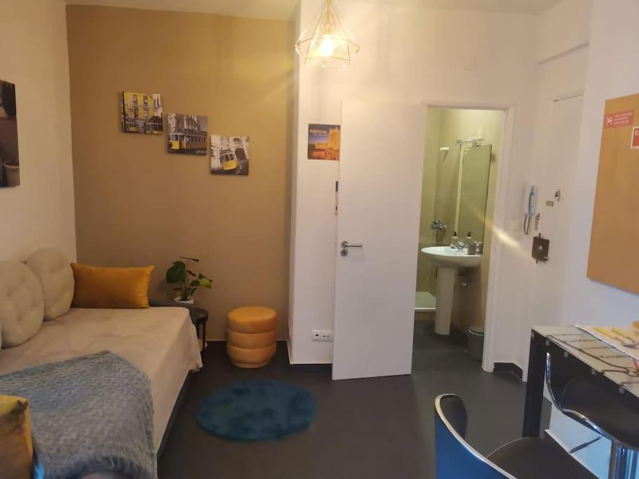 Enjoy Lisboa! - Near Metro Apartment Amadora Exterior photo